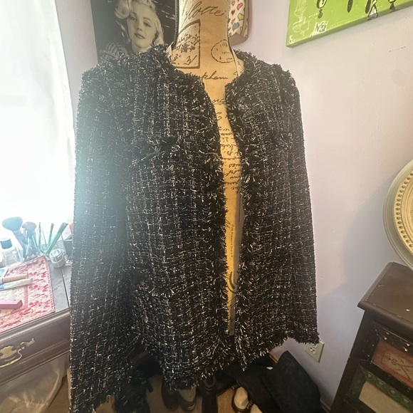 Jackets & Blazers - Women’s LEYOUTX Blazer. XXL